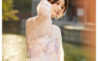 温婉穿搭汉服图片男生，温婉穿搭汉服图片男生头像